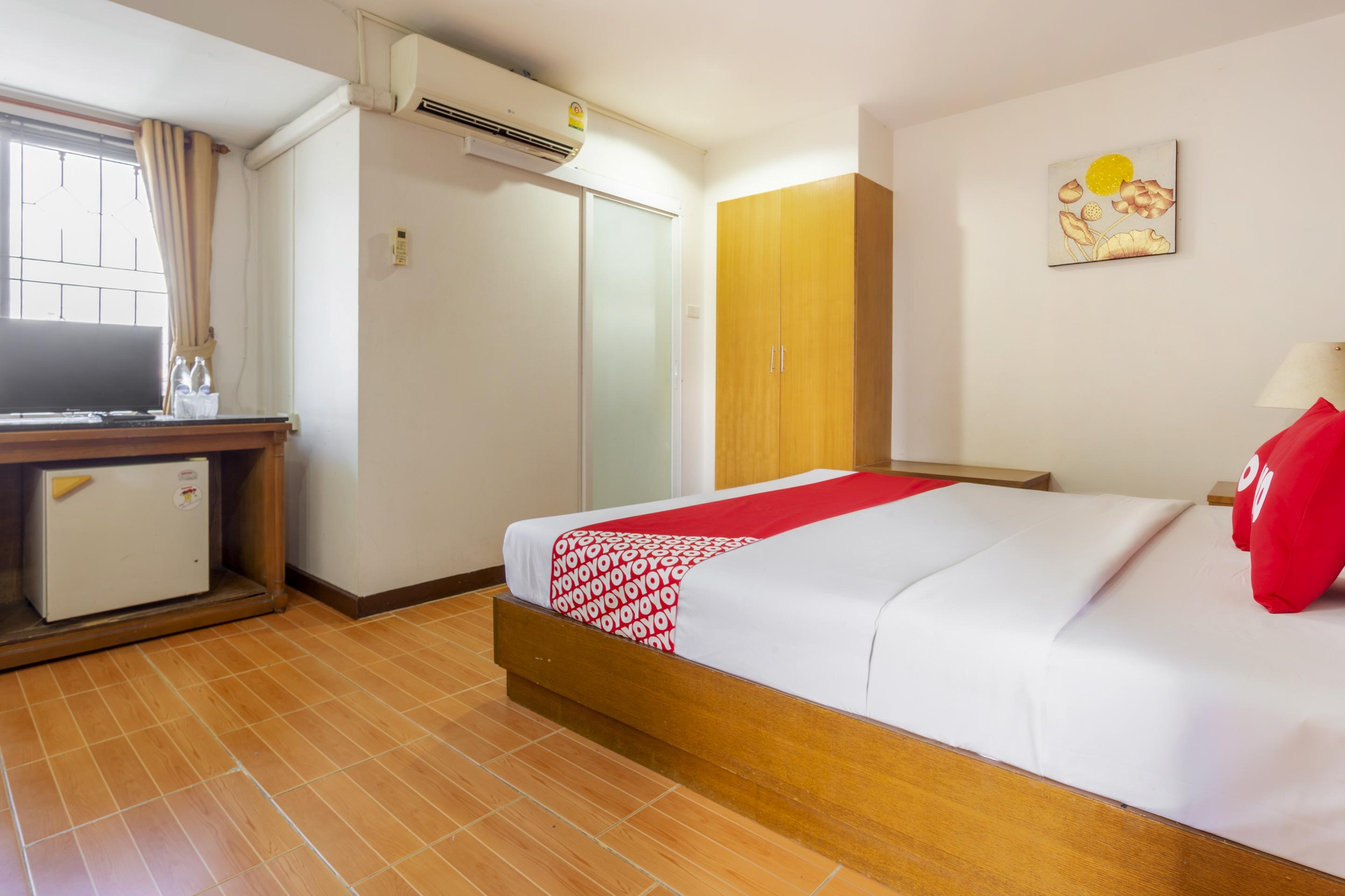 Super Oyo 1096 Winner Inn Hotel Chiang Mai Eksteriør billede