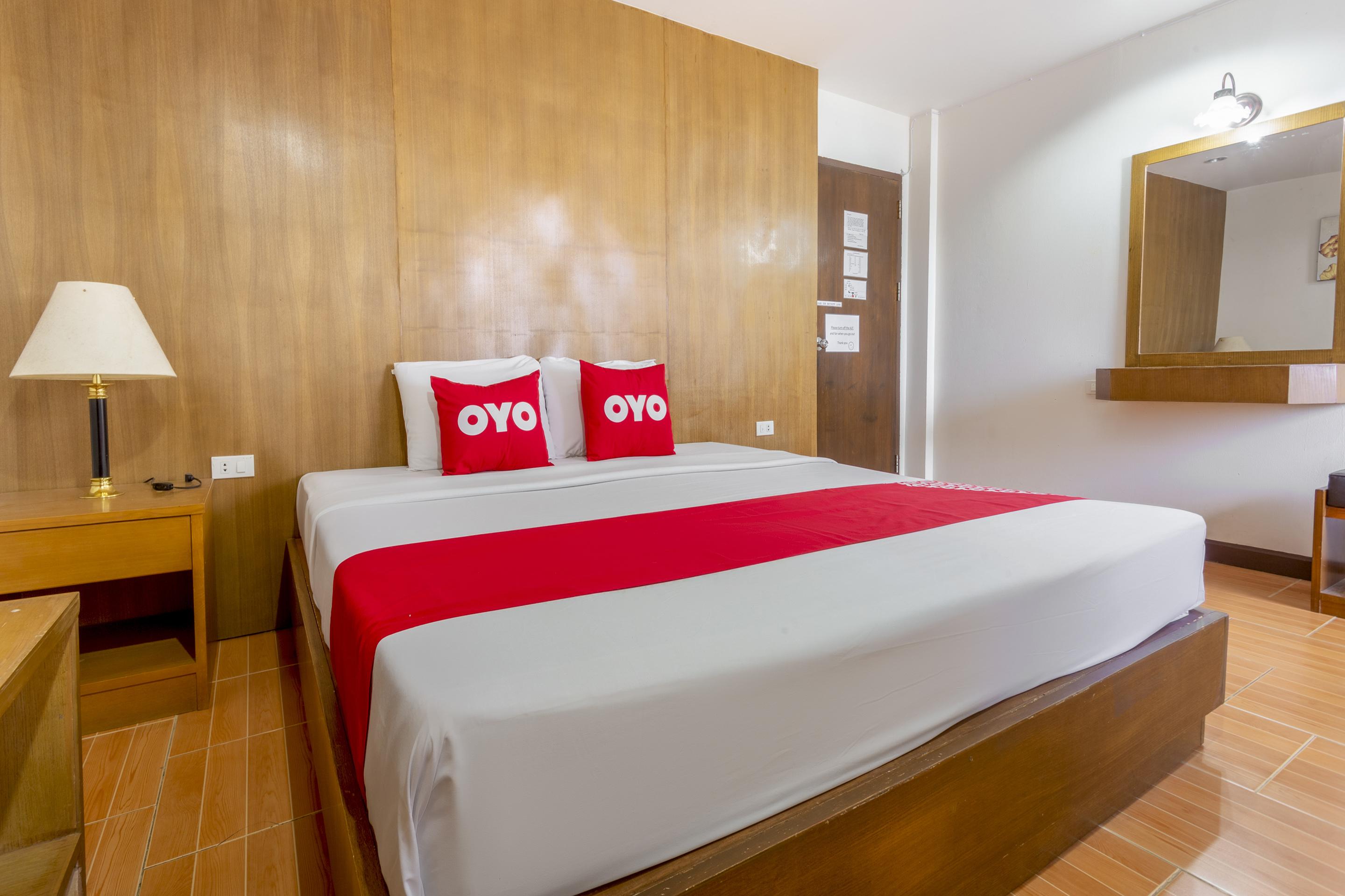 Super Oyo 1096 Winner Inn Hotel Chiang Mai Eksteriør billede