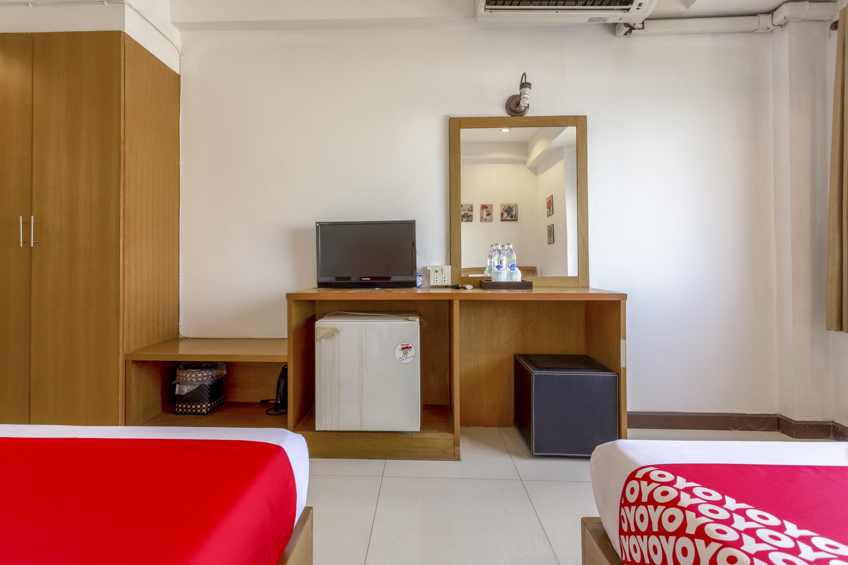 Super Oyo 1096 Winner Inn Hotel Chiang Mai Eksteriør billede