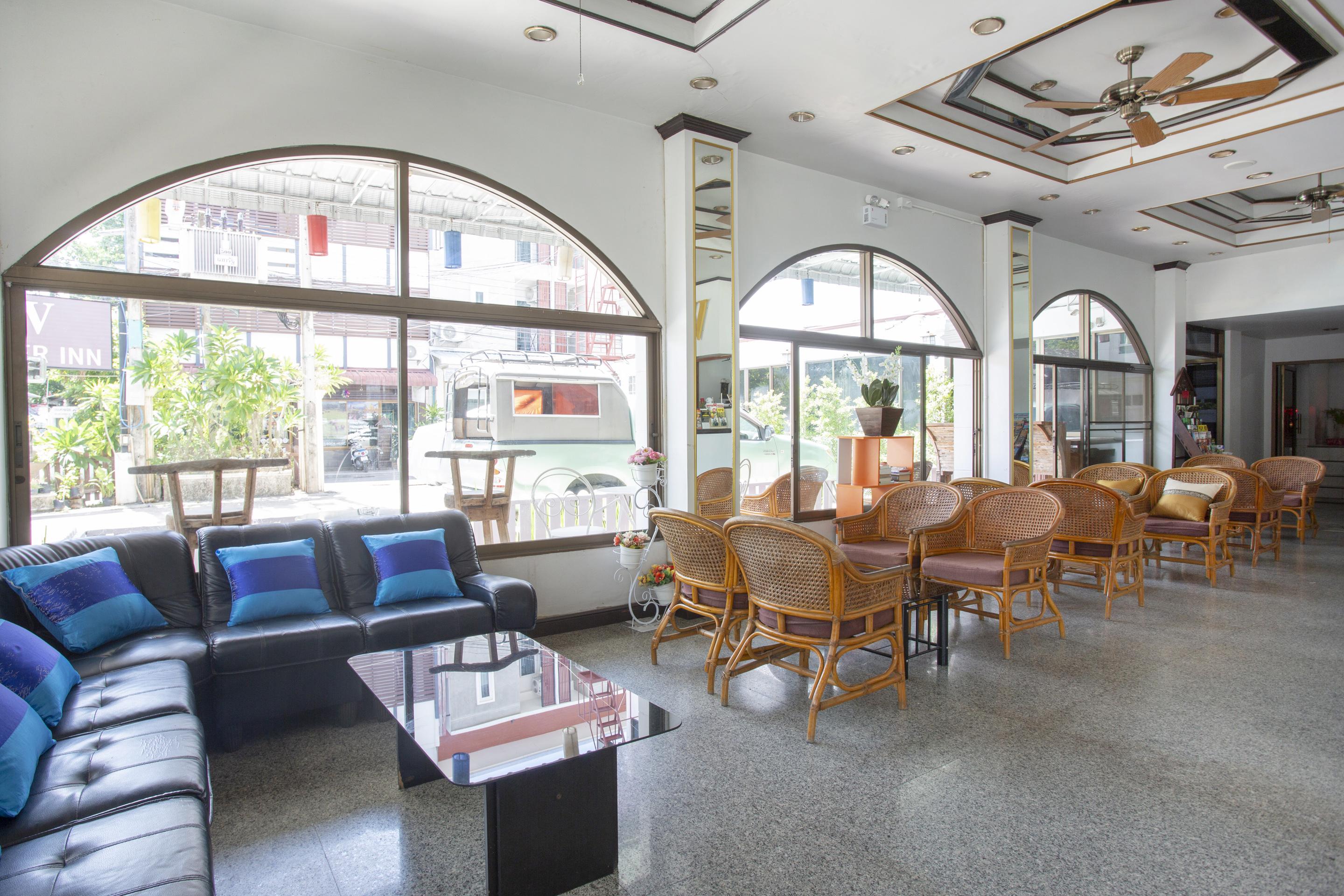 Super Oyo 1096 Winner Inn Hotel Chiang Mai Eksteriør billede