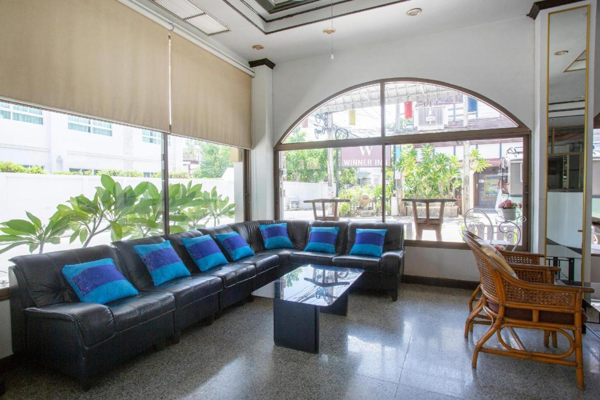 Super Oyo 1096 Winner Inn Hotel Chiang Mai Eksteriør billede