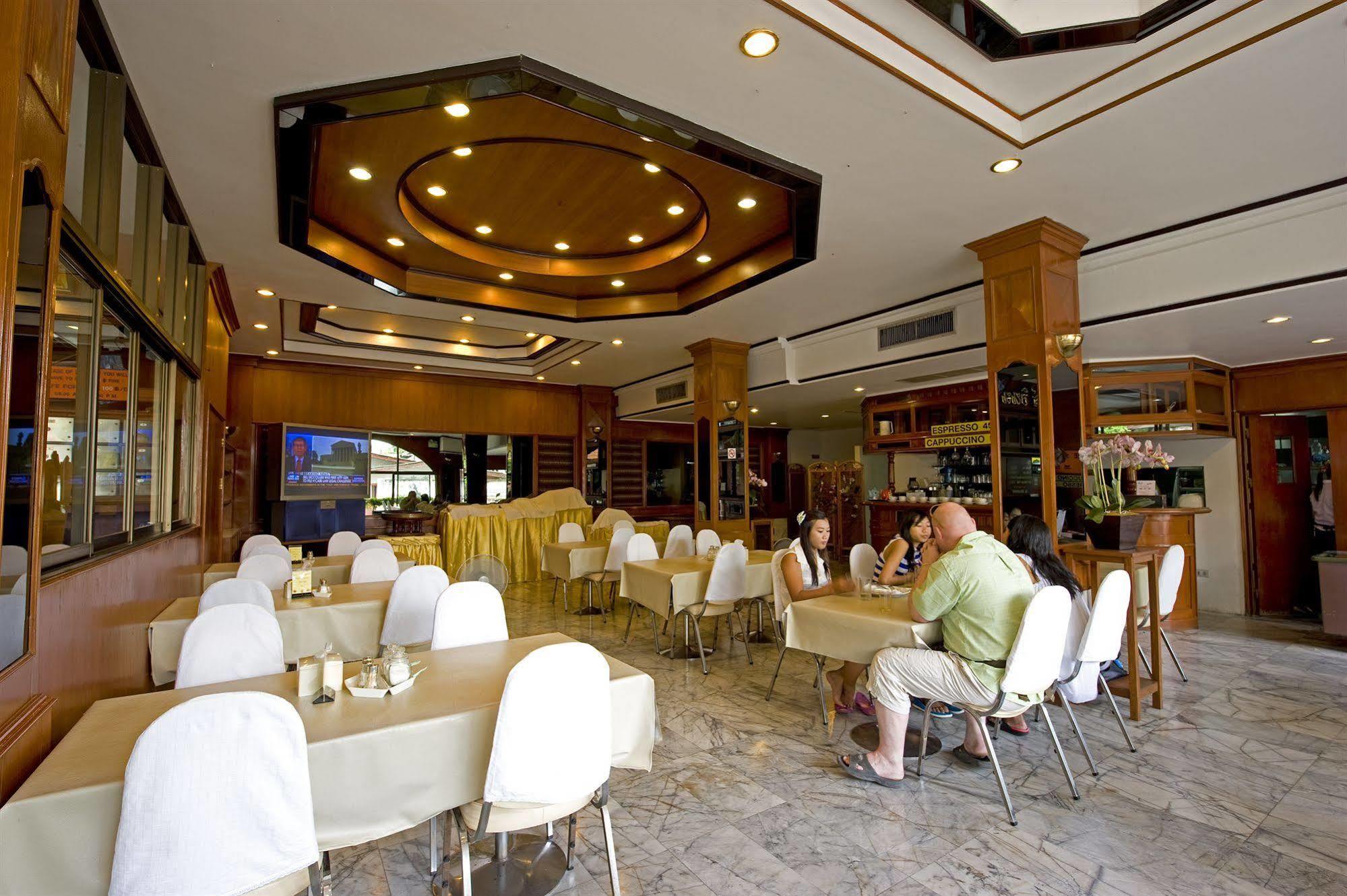 Super Oyo 1096 Winner Inn Hotel Chiang Mai Eksteriør billede